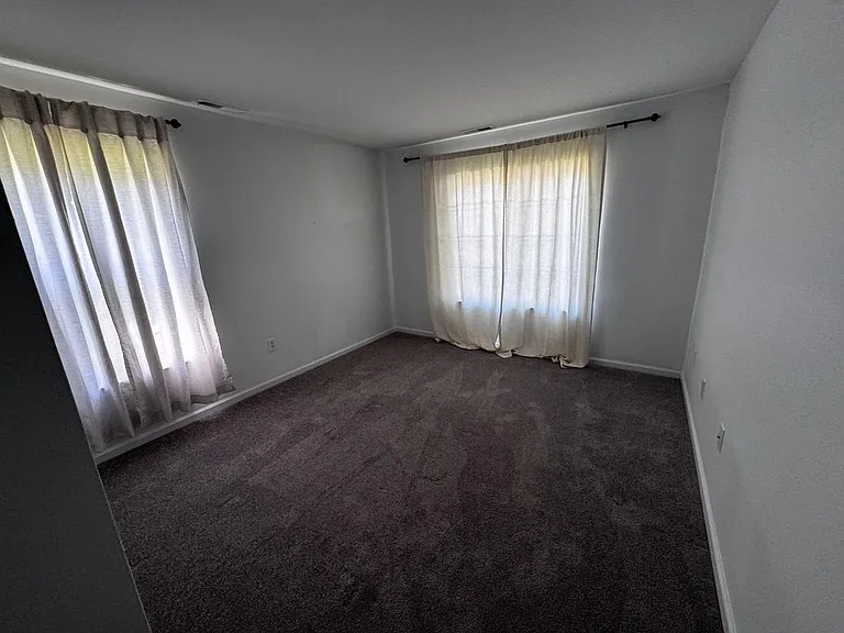 14107 Pinehurst Ln — Photo 29