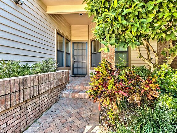 5th image of 575 Park Shore Dr #2