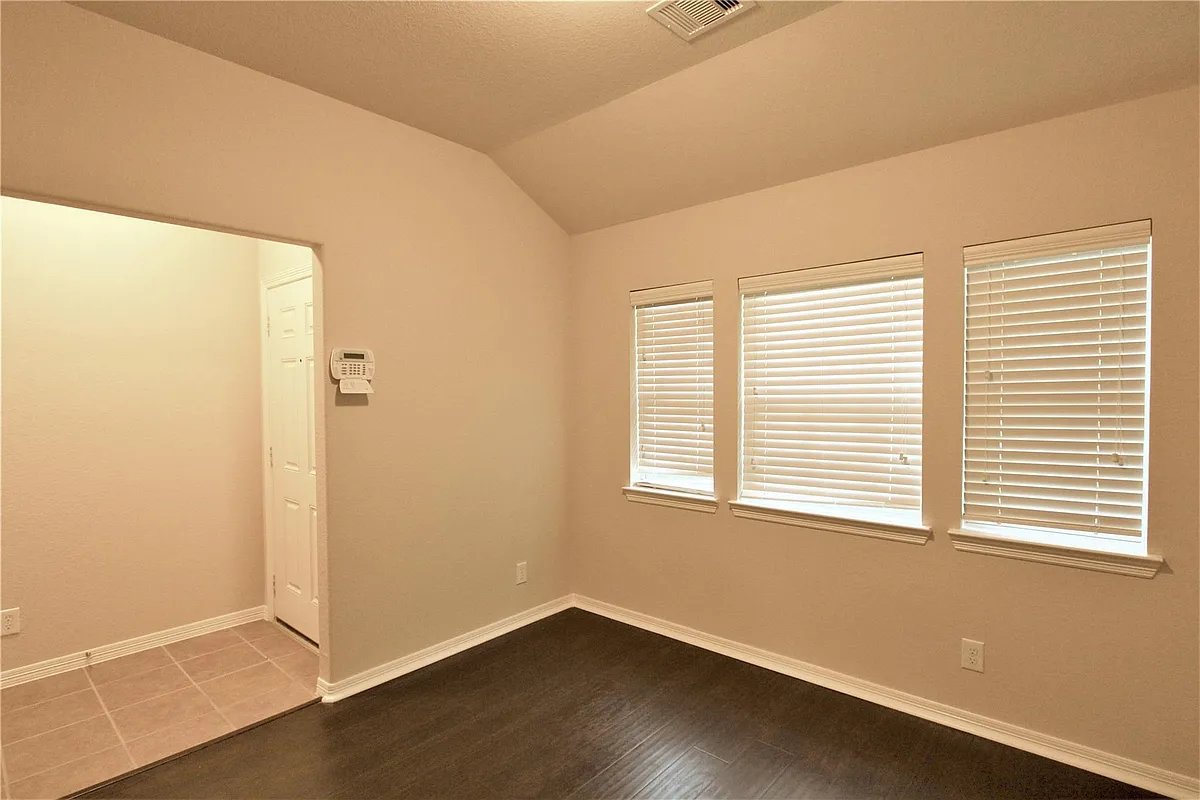 Building Photo - 1203 Pecos Pass Dr