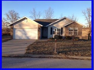 1503 W Robin St, Ozark, MO 65721