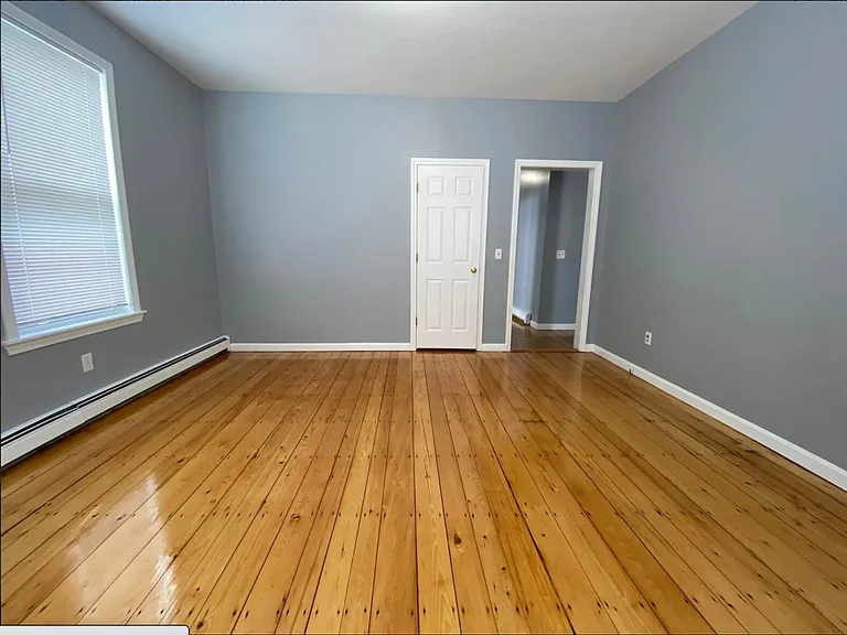 24 Beacon Pl #3 — Photo 8