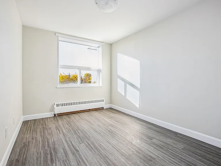 365 Lake St — Photo 16