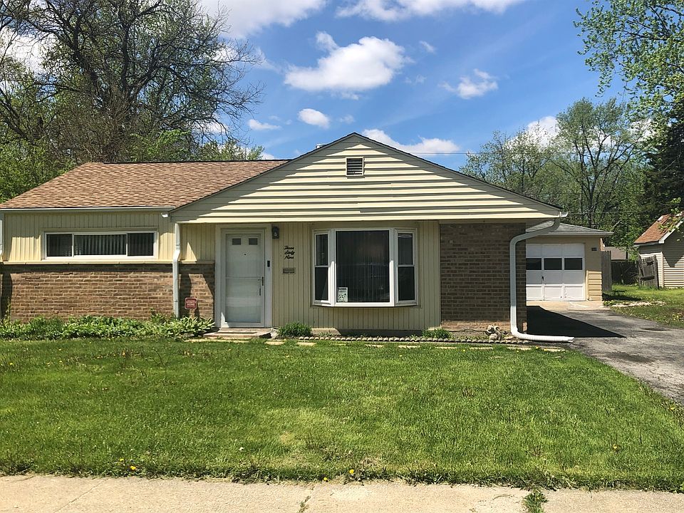 1st image of 369 Blackhawk Dr