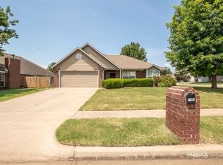 11604 S 104th Ave E, Bixby, OK 74008