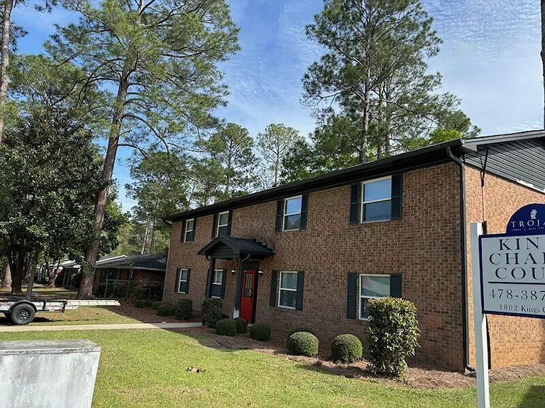 1804 Kings Chapel Rd #1 — Photo 1