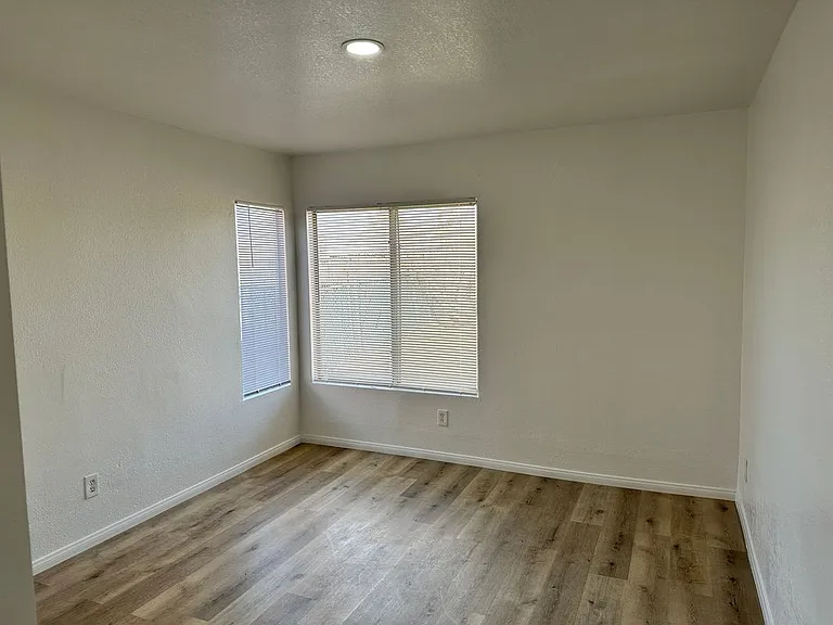17785 Carson Cir — Photo 6
