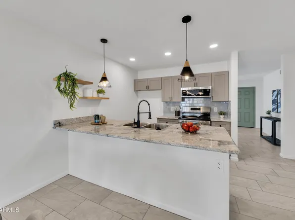 1950 E Paradise Ln, Phoenix, AZ 85022