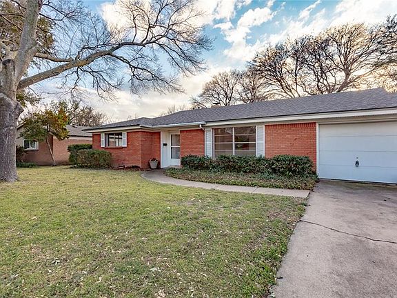 2nd image of 3108 Laredo Dr