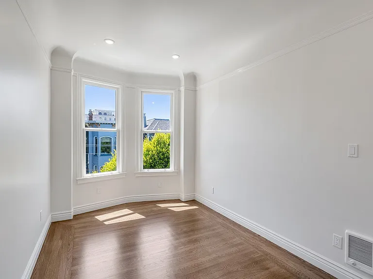 412-416 Broderick Street — Photo 16
