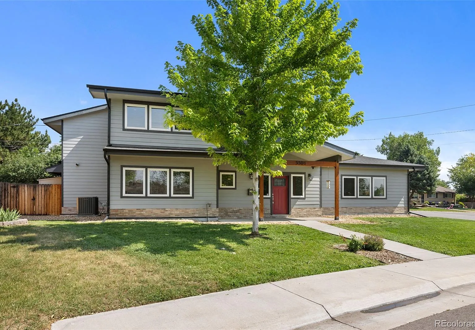 5 bed, 3.0 bath, 2726 sqft, $3,500 — Photo 1