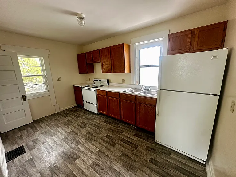 1416 Jerome St #2 — Photo 6
