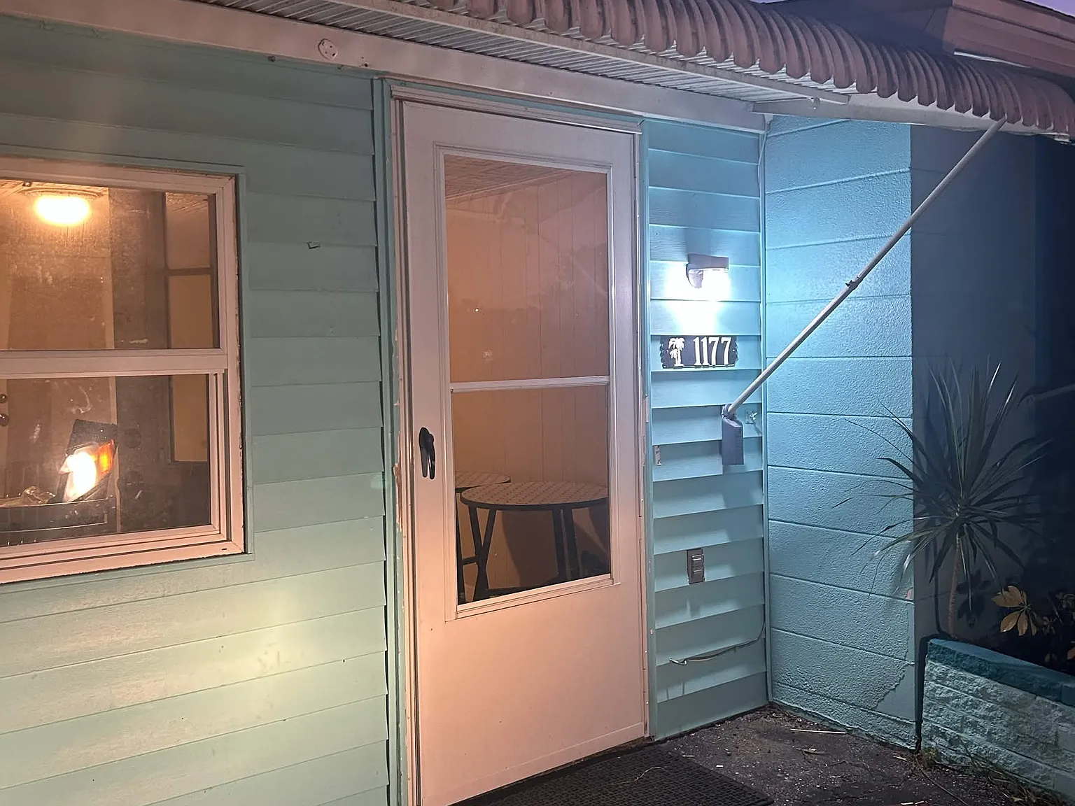 2 bed, 930 sqft, $1,500 — Photo 3