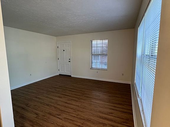4th image of 2124 Cherokee Pkwy #2124CHE-201