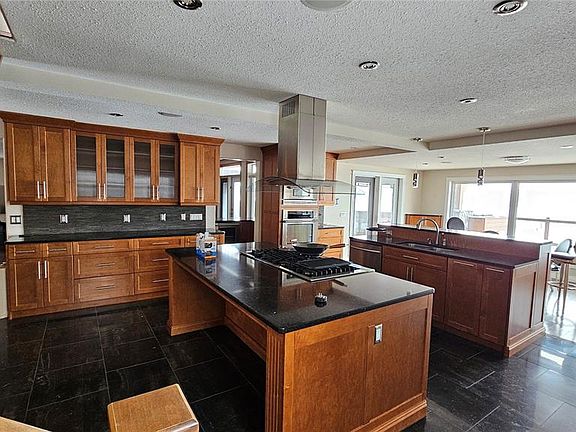 5th image of 53 Summerfeldt DRIVE