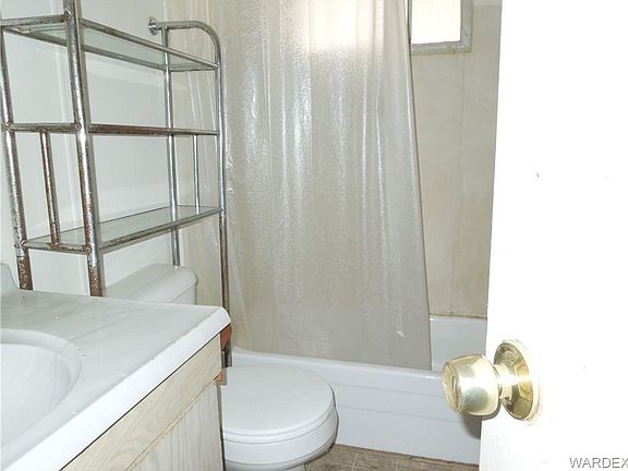 3rd image of 8015 S Evergreen Dr