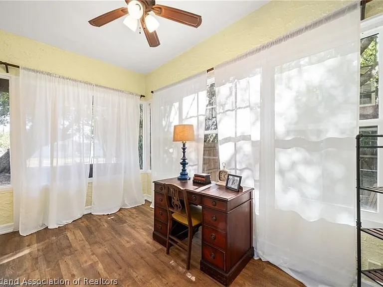 412 Rose Ave — Photo 12