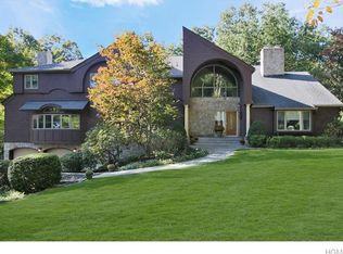 90 Law Rd, Briarcliff Manor, NY 10510