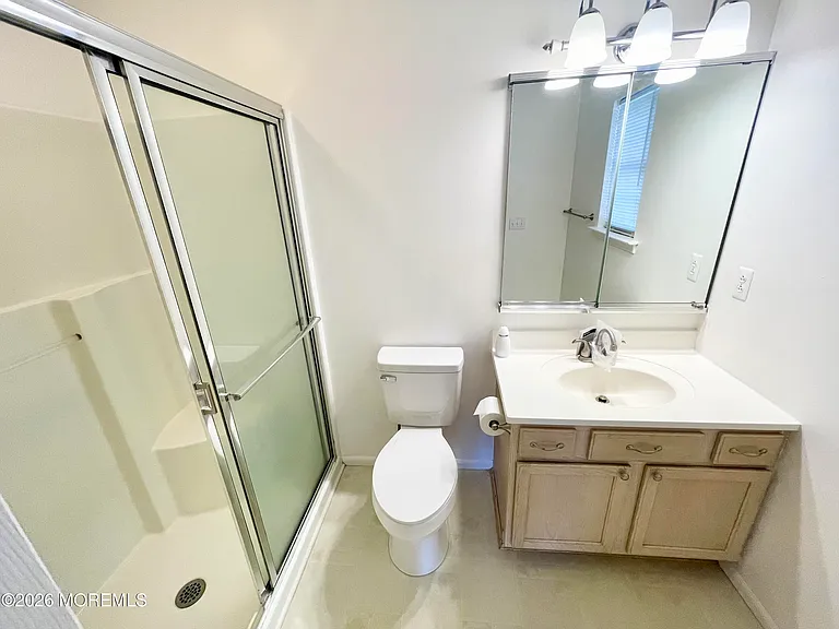 220 Middie Ln — Photo 17