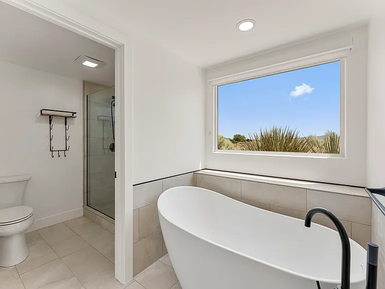 1602 N Sutava Dr — Photo 22