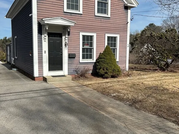 782 Salem St, Groveland, MA 01834