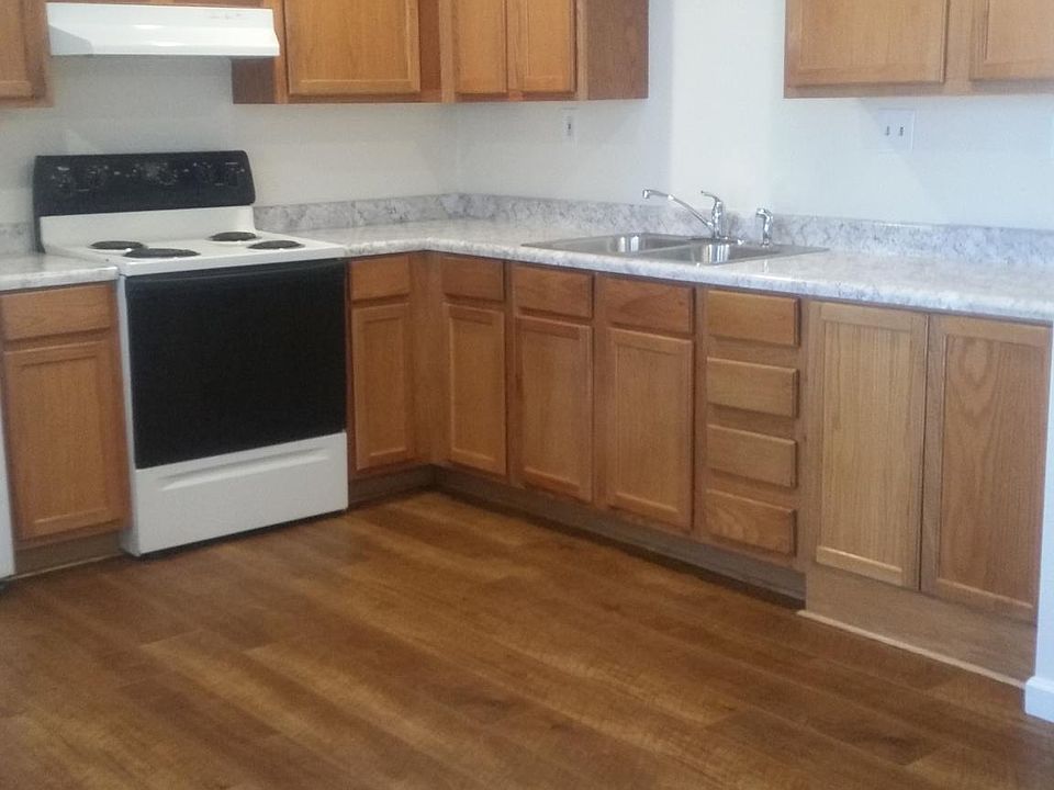 1st image of 1125 S Farmer Ave #3