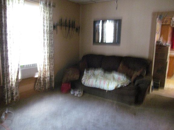 5th image of 276 Uncapher Ave