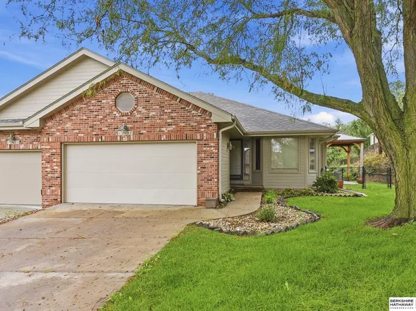 12657 Krug Cir, Omaha, NE 68144