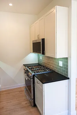 Rented by Pearl Estates | media 31