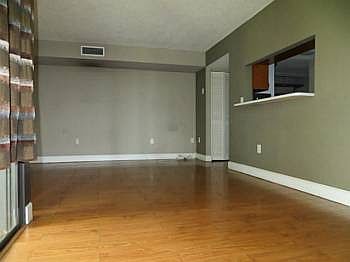 4th image of 3610 SW 114th Ave APT 201