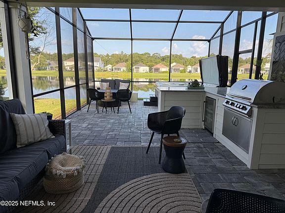 2nd image of 159 VISTA LAKE Circle