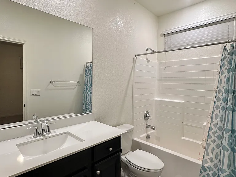 Vino Verde Ct — Photo 19