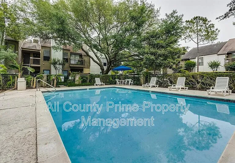 10049 Westpark Dr #168 — Photo 35
