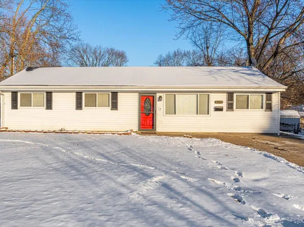 4042 Raton Dr, Saint Louis, MO 63134