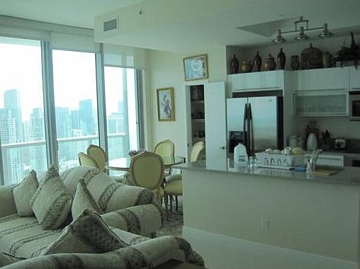 2nd image of 888 Biscayne Bl #5205