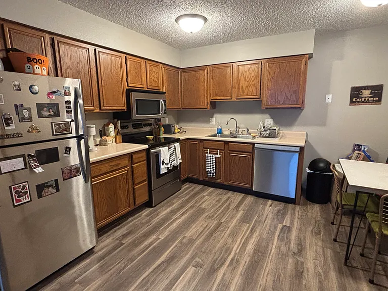 610 S Johnson St #3 — Photo 2