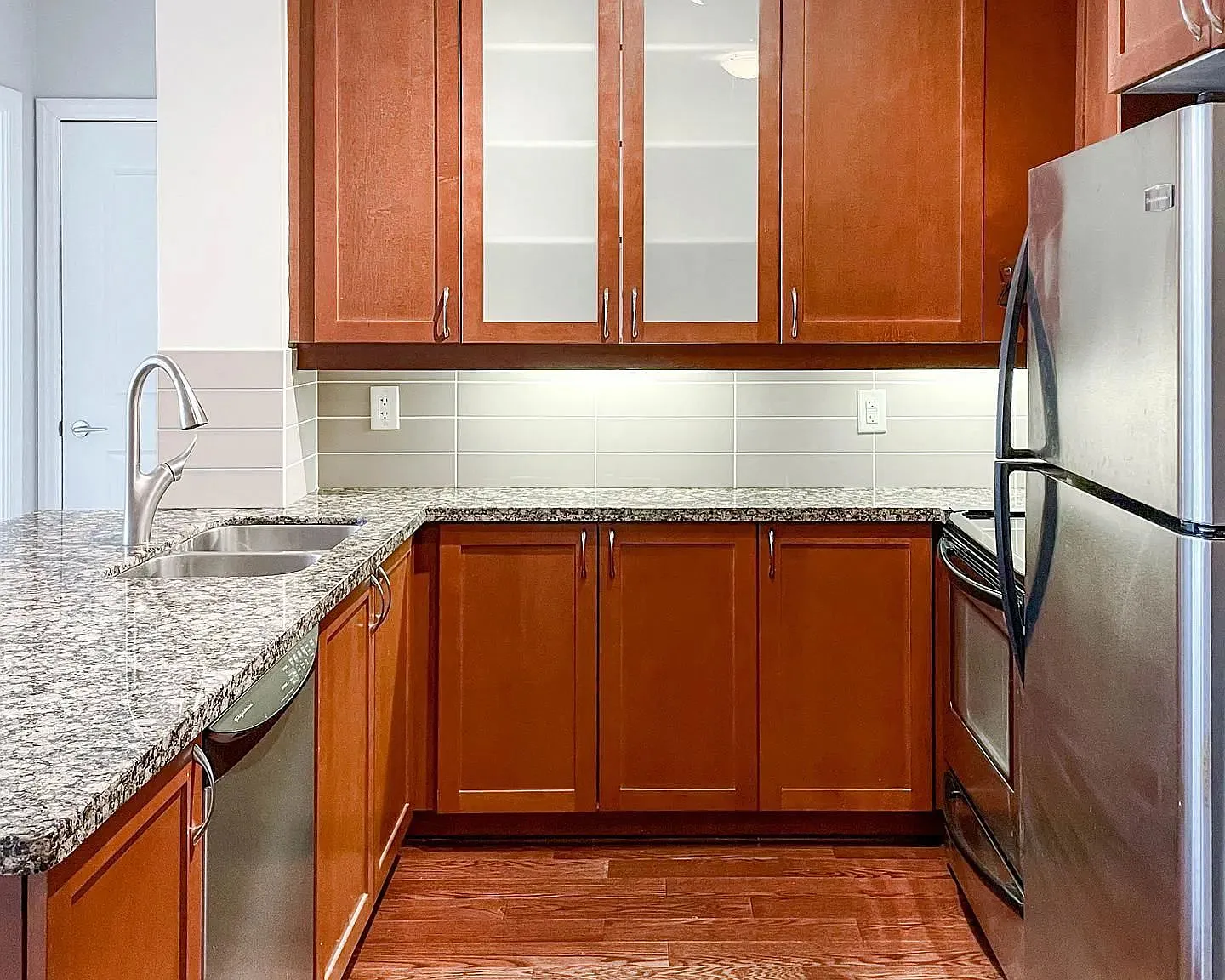 2 bed, $2,800 — Photo 3