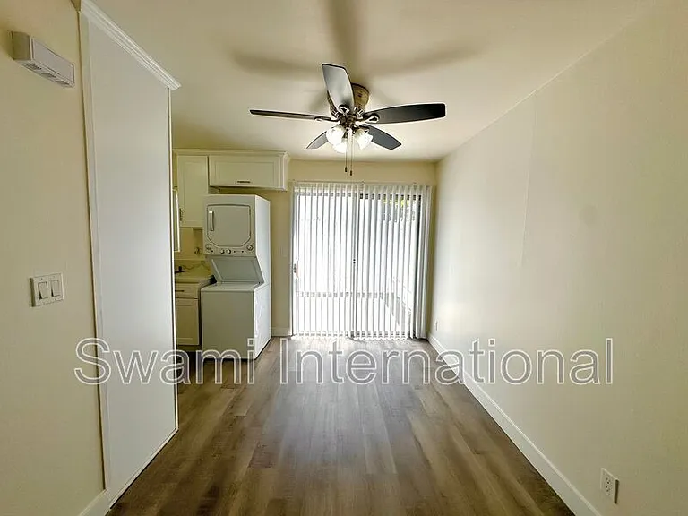 25907 Oak St #4 — Photo 5