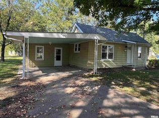 15679 Bessie St, Sesser, IL 62884