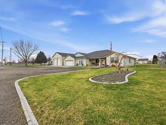 2nd image of 223108 E Perkins Rd