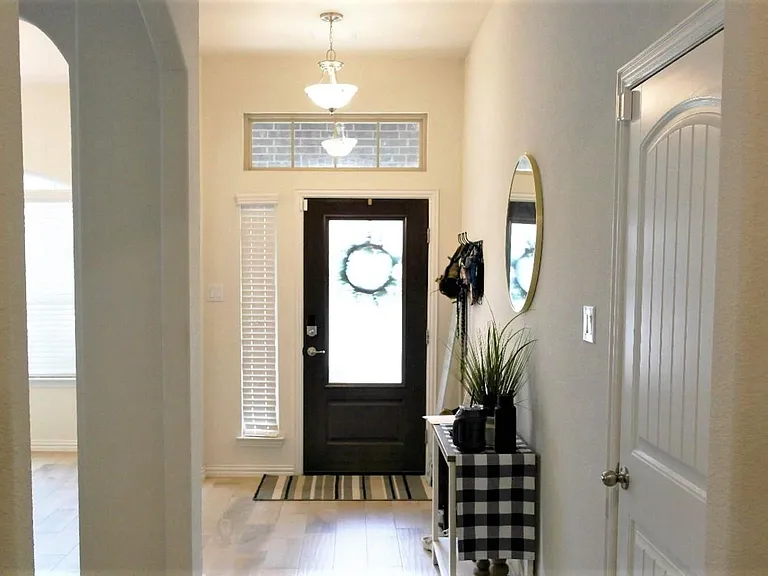 822 Black Hawk Dr — Photo 16