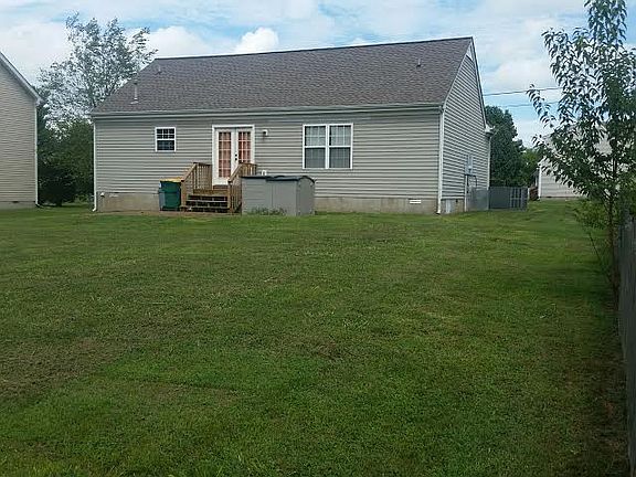 2nd image of 2857 Sutherland Dr