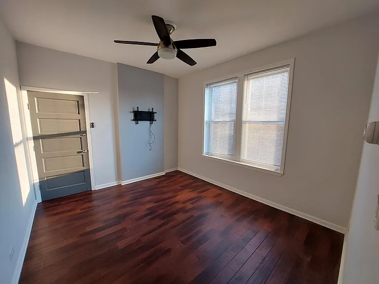 2652 W Iowa St #3R — Photo 7