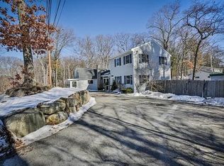 30 Dennison Ave, Salem, NH 03079