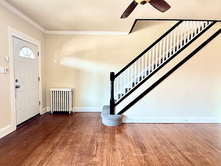 4224 Sheldon Ave — Photo 2