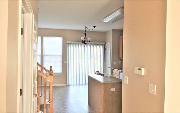 4th image of 786 Thornbury Ct #105-4