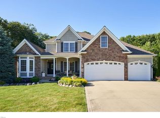 12305 Summerwood Dr, Concord Township, OH 44077