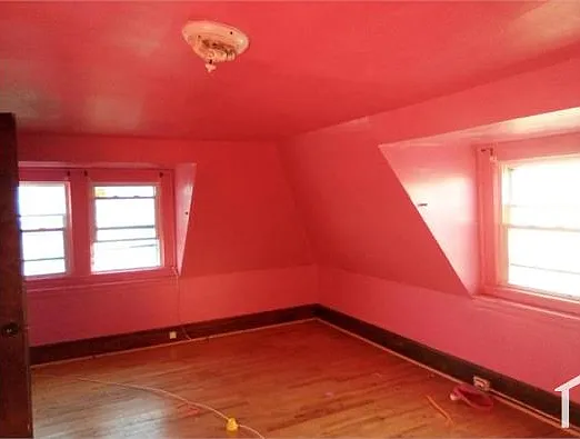 32 Sanford Ave #2