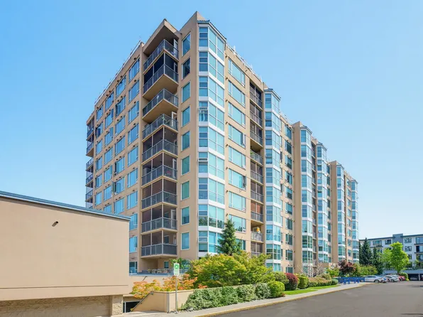 12148 224th St #402, Maple Ridge, BC V2X 3N8