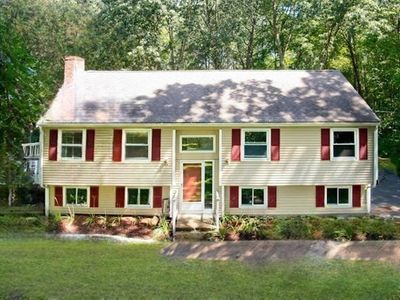 55 Overlook Dr W, Framingham, MA, 01701
