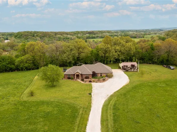 24243 Lake Francis Rd, Siloam Springs, AR 72761